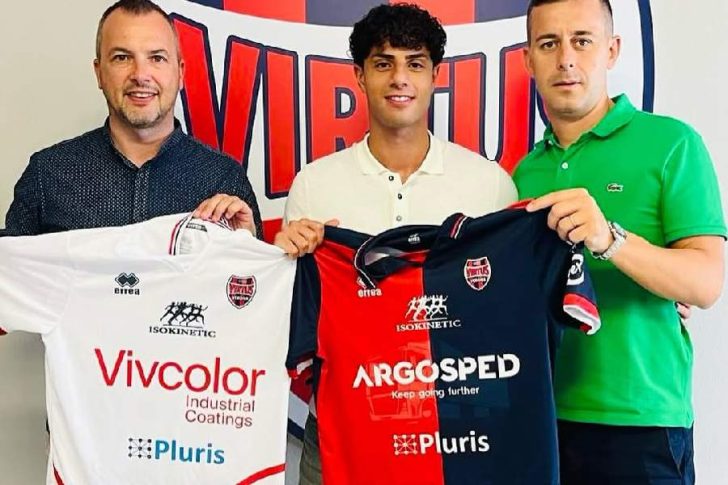 Hachim Mastour