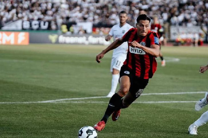 Younes Ebnoutalib